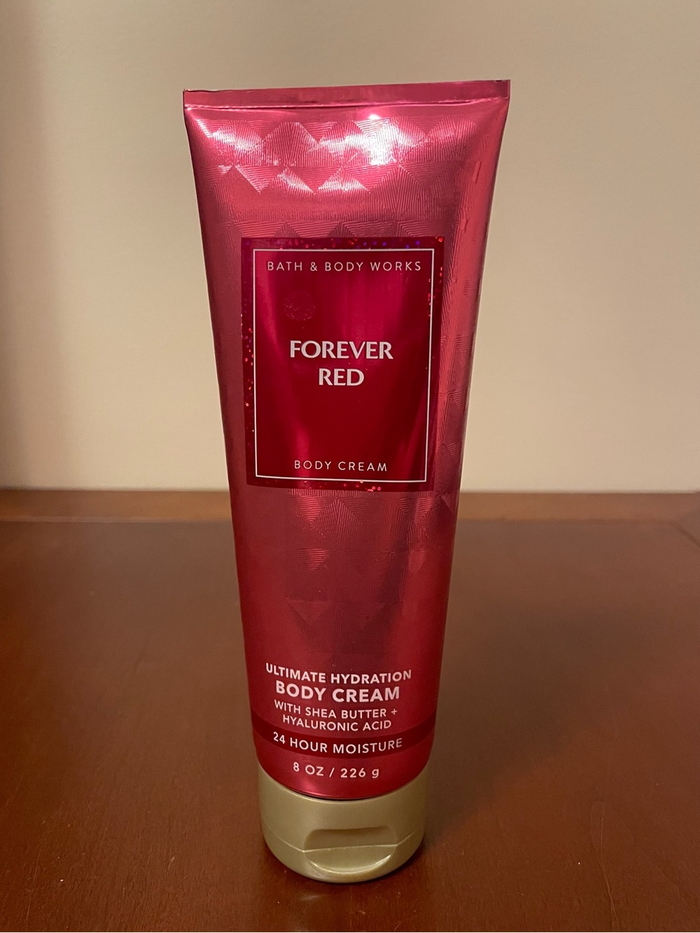 NEW BATH & BODY WORKS “FOREVER RED” CREAM Lotion Moisturizer Pomegranate 8 oz